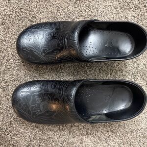Dansko Black Embossed Mules
